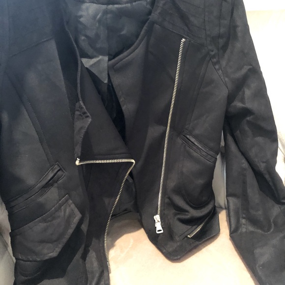 🎁Pretty Stylish Black Jacket🎁Make An Offer😊 - Picture 8 of 14